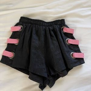 Black shorts with pink sides